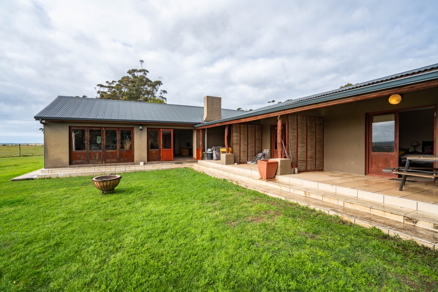 5 Bedroom Property for Sale in Grahamstown Rural Eastern Cape